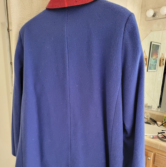 Jacket - Picture 2 of 3